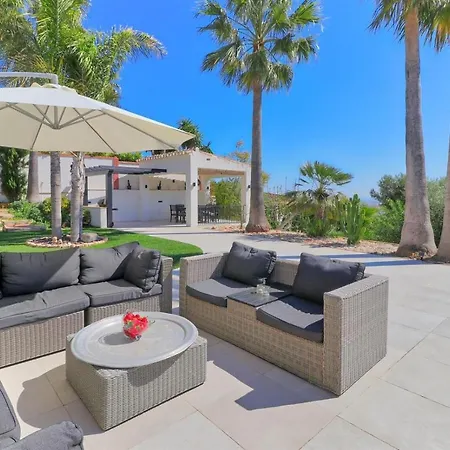 Amazing With Panoramic Views Villa Fuengirola