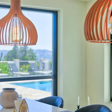 فيلة Amazing With Panoramic Views