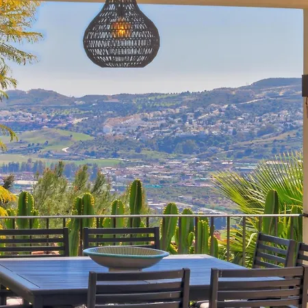 Amazing With Panoramic Views * فوينخيرولا